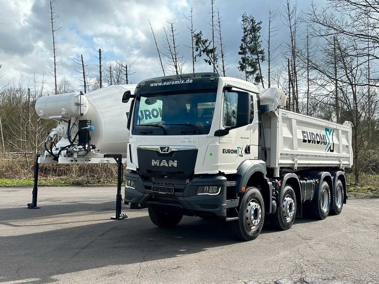 MAN TGS 41.440 8x4 WECHSELSYSTEM KIPPER+MISCHER - Camion benne: photos 3 MAN TGS 41.440 8x4 WECHSELSYSTEM KIPPER+MISCHER - Camion benne: photos 3