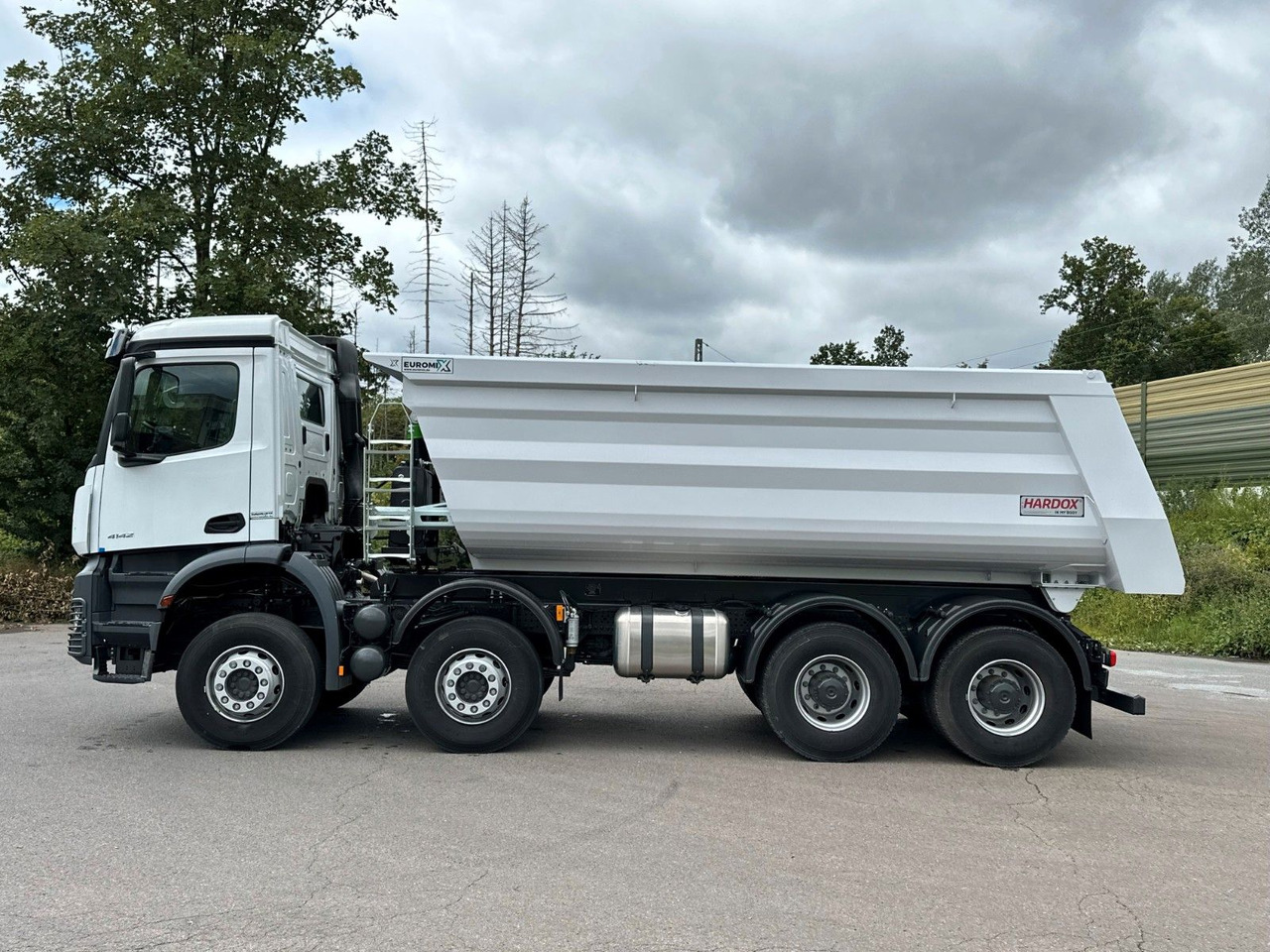Mercedes-Benz 4142 8X4 Mulden- Kipper - EuromixMTP - Camion benne: photos 3 Mercedes-Benz 4142 8X4 Mulden- Kipper - EuromixMTP - Camion benne: photos 3