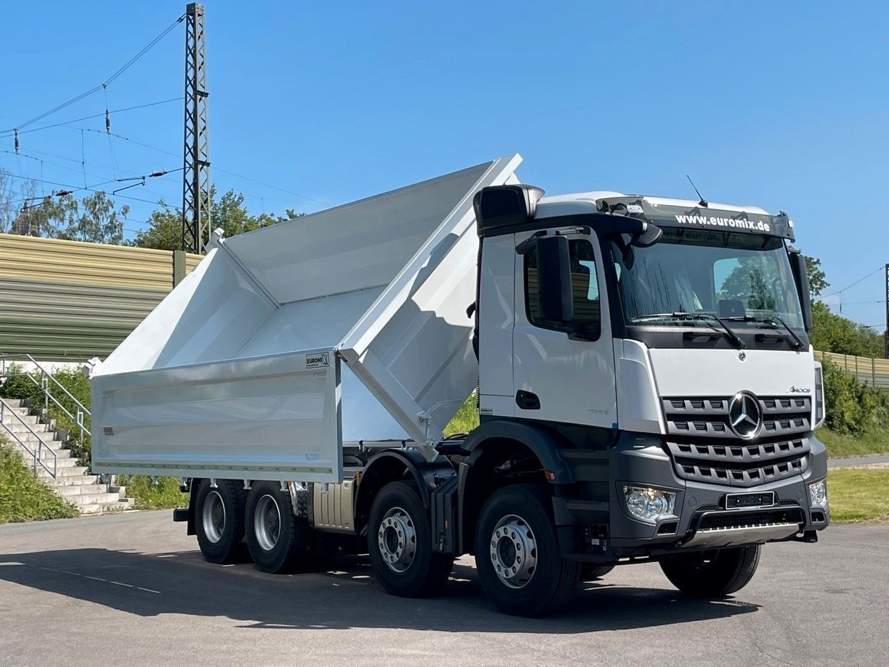 Mercedes-Benz 4145  8X4   Euromix EMT  3-Seiten-Kipper — crédit-bail Mercedes-Benz 4145  8X4   Euromix EMT  3-Seiten-Kipper: photos 10