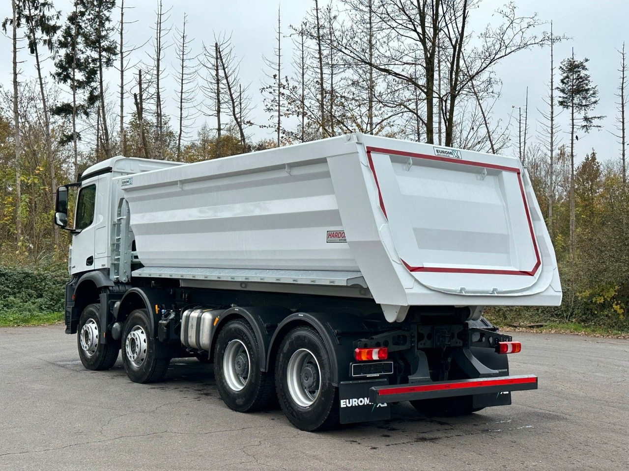 Mercedes-Benz AROCS 5 4145 8X4 E6e EuromixMTP 18m³ Kipper - Camion benne: photos 5 Mercedes-Benz AROCS 5 4145 8X4 E6e EuromixMTP 18m³ Kipper - Camion benne: photos 5