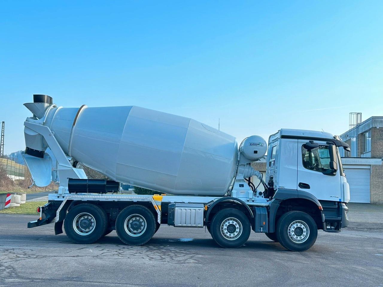 Camion malaxeur Mercedes-Benz Arocs 5 3743 8X4 / Euro6e EuromixMTP EM 10 L: photos 7