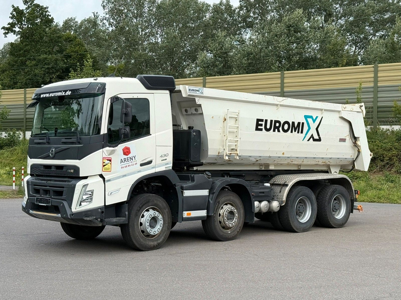 Volvo FMX 430 8X4 EuromixMTP 16m³ Hydraulische Klappe - Camion benne: photos 4 Volvo FMX 430 8X4 EuromixMTP 16m³ Hydraulische Klappe - Camion benne: photos 4