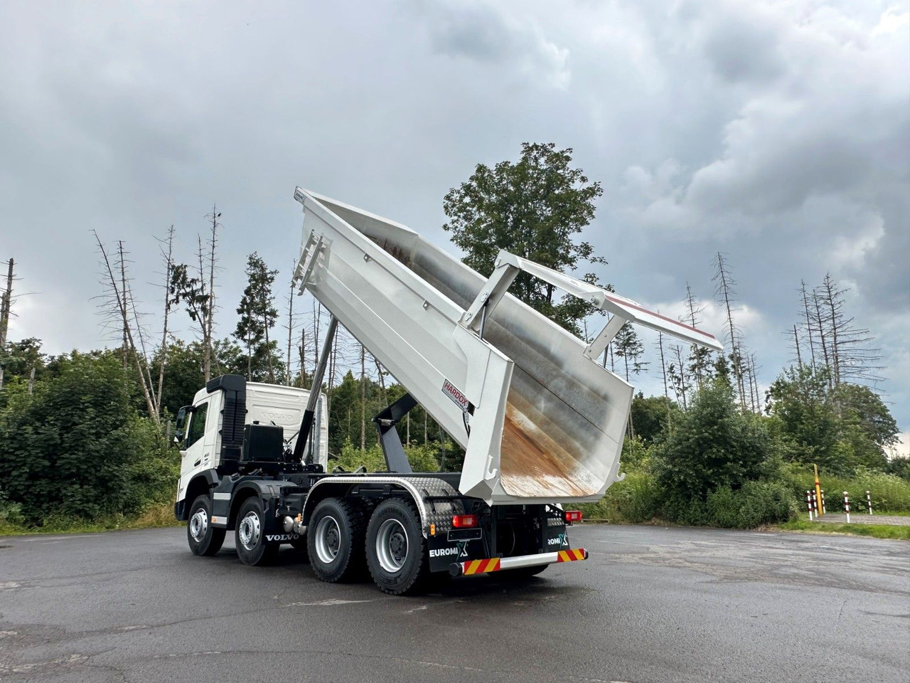 Volvo FMX 500 8X4 Retarder EuromixMTP Kipper - Camion benne: photos 4 Volvo FMX 500 8X4 Retarder EuromixMTP Kipper - Camion benne: photos 4