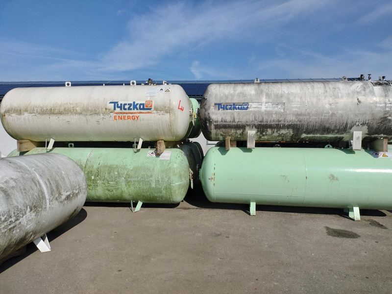 De Visser used 2700L & 4850L gastanks - Gas, Gaz, LPG, GPL, Propane, Butane tanks aboveground Used tanks - Réservoir de carburant: photos 2 De Visser used 2700L & 4850L gastanks - Gas, Gaz, LPG, GPL, Propane, Butane tanks aboveground Used tanks - Réservoir de carburant: photos 2