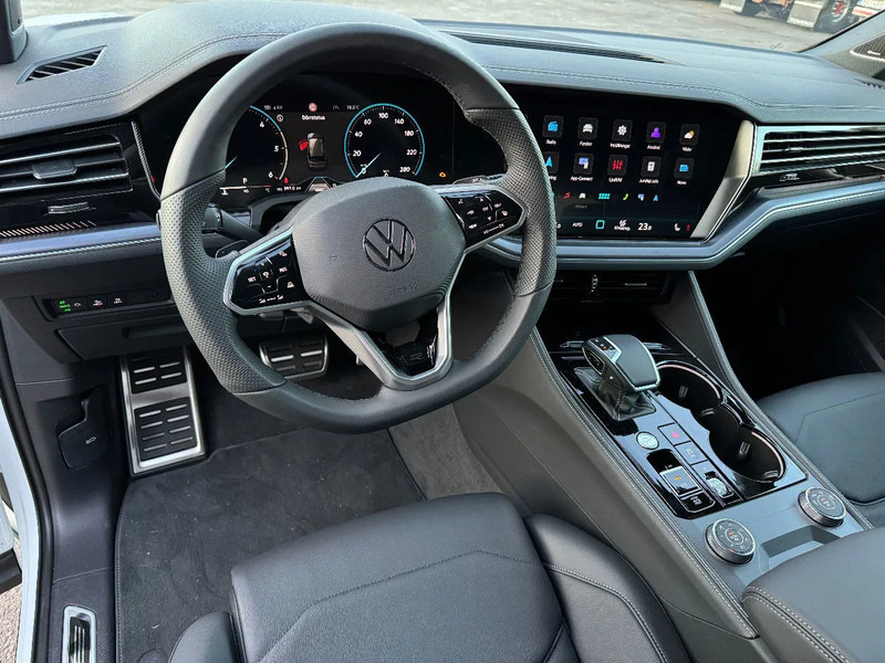 Volkswagen Touareg R-Line TDI 286HP, 4.000km, 2024 — crédit-bail Volkswagen Touareg R-Line TDI 286HP, 4.000km, 2024: photos 18