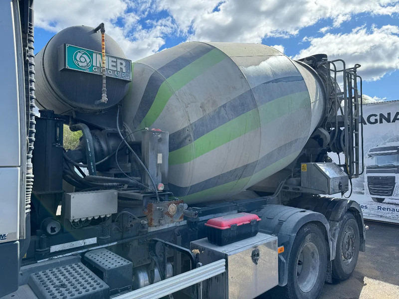 Volvo FM 370 6x2*4, 8m3 Mixer with Hyrdaulic slide, 2016 - Camion malaxeur: photos 4 Volvo FM 370 6x2*4, 8m3 Mixer with Hyrdaulic slide, 2016 - Camion malaxeur: photos 4