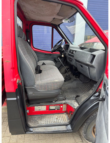 Utilitaire plateau Ford Transit **FRENCH ORIGIN-DIESEL**: photos 13