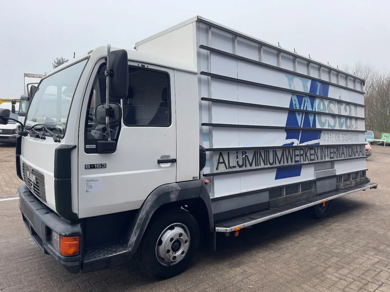 MAN 8.163 **L2000-GLASTRANSPORT** - Camion fourgon: photos 1 MAN 8.163 **L2000-GLASTRANSPORT** - Camion fourgon: photos 1