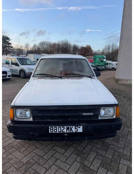 Mazda B-serie **B2200-DIESEL** - Voiture: photos 2 Mazda B-serie **B2200-DIESEL** - Voiture: photos 2