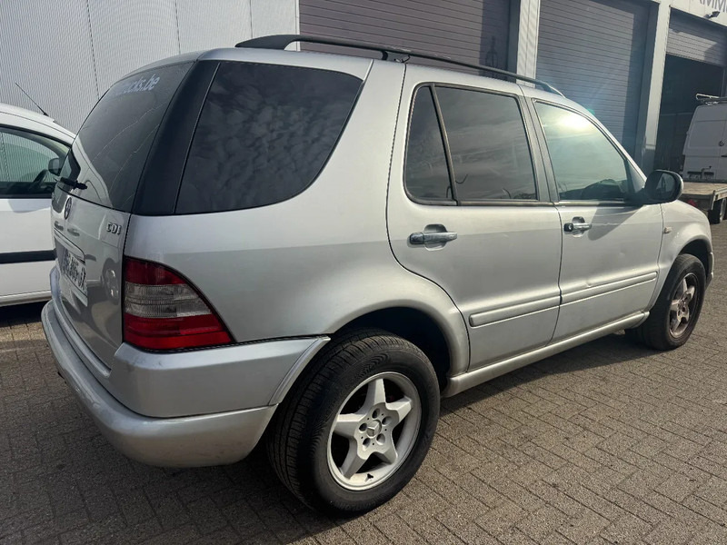 Mercedes-Benz M-Klasse ML **270CDI-AIRCO-FRENCH CAR** - SUV: photos 4 Mercedes-Benz M-Klasse ML **270CDI-AIRCO-FRENCH CAR** - SUV: photos 4