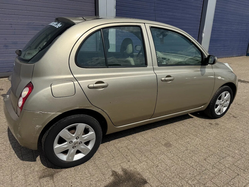 Nissan Micra **PETROL-ESSENCE-AIRCO** - Berline: photos 4 Nissan Micra **PETROL-ESSENCE-AIRCO** - Berline: photos 4