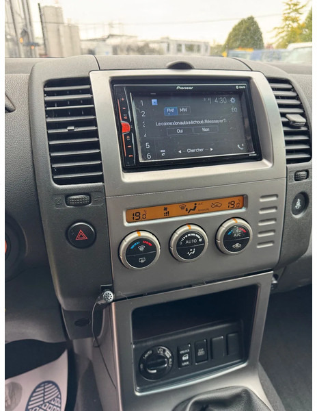 Voiture Nissan Pathfinder **AIRCO-EURO 3-7 SEATS**: photos 12 Voiture Nissan Pathfinder **AIRCO-EURO 3-7 SEATS**: photos 12