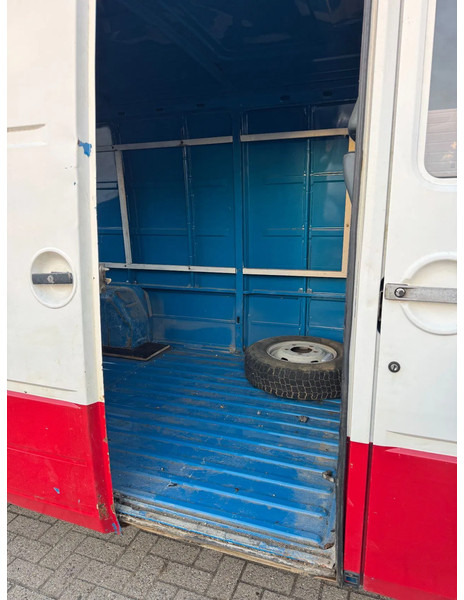 Renault Master **T35D-CAMIONETTE FRANCAIS** - Fourgon utilitaire: photos 4 Renault Master **T35D-CAMIONETTE FRANCAIS** - Fourgon utilitaire: photos 4