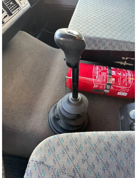 Camion à rideaux coulissants Steyr 11S **BELGIAN TRUCK-6CYL-FULL STEEL-MINT CONDITION**: photos 15 Camion à rideaux coulissants Steyr 11S **BELGIAN TRUCK-6CYL-FULL STEEL-MINT CONDITION**: photos 15