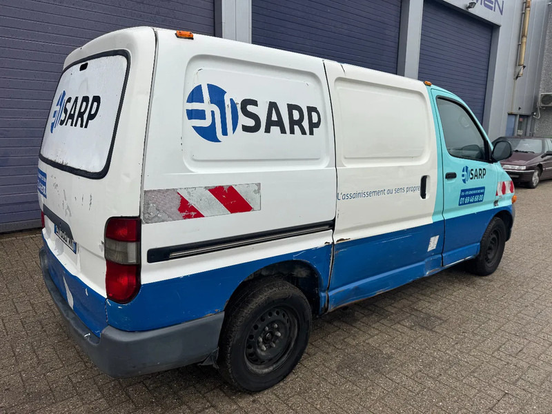 Toyota HiAce **DIESEL-FRENCH VAN** - Fourgonnette: photos 5 Toyota HiAce **DIESEL-FRENCH VAN** - Fourgonnette: photos 5