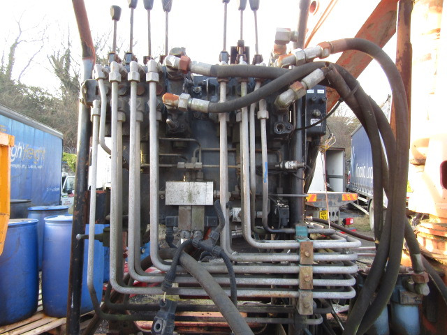 ATLAS 95.1 BUCKET CRANE 2001 WORKING WHEN REMOVED COMPLETE (PIPED FOR GRAB) - Grue auxiliaire: photos 3 ATLAS 95.1 BUCKET CRANE 2001 WORKING WHEN REMOVED COMPLETE (PIPED FOR GRAB) - Grue auxiliaire: photos 3