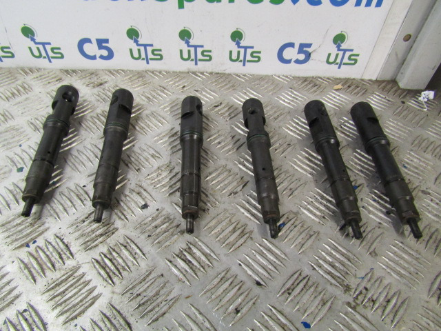 DAF CF / XF EURO 3 BOSCH INJECTORS P/no B432002259 - Préparation du carburant pour Camion: photos 1 DAF CF / XF EURO 3 BOSCH INJECTORS P/no B432002259 - Préparation du carburant pour Camion: photos 1