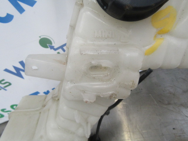 DAF LF 220 EURO 6 HEADERTANK - Moteur et pièces pour Camion: photos 2 DAF LF 220 EURO 6 HEADERTANK - Moteur et pièces pour Camion: photos 2