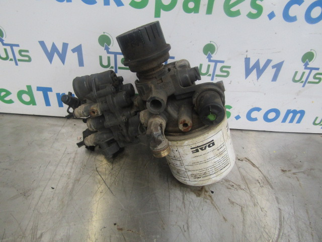 DAF LF 220 ‘KNORR BREMSE’ AIR DRYER P/NO K048309/AE4563 - Cabine et intérieur pour Camion: photos 1 DAF LF 220 ‘KNORR BREMSE’ AIR DRYER P/NO K048309/AE4563 - Cabine et intérieur pour Camion: photos 1