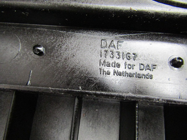 DAF XF 105 PACCAR ROCKER COVER P/NO 1733167 - Moteur et pièces pour Camion: photos 2 DAF XF 105 PACCAR ROCKER COVER P/NO 1733167 - Moteur et pièces pour Camion: photos 2