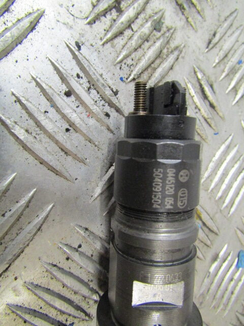 IVECO TECTOR EURO 4/5 BOSCH INJECTORS P/NO 0445120054 - Préparation du carburant pour Camion: photos 2 IVECO TECTOR EURO 4/5 BOSCH INJECTORS P/NO 0445120054 - Préparation du carburant pour Camion: photos 2