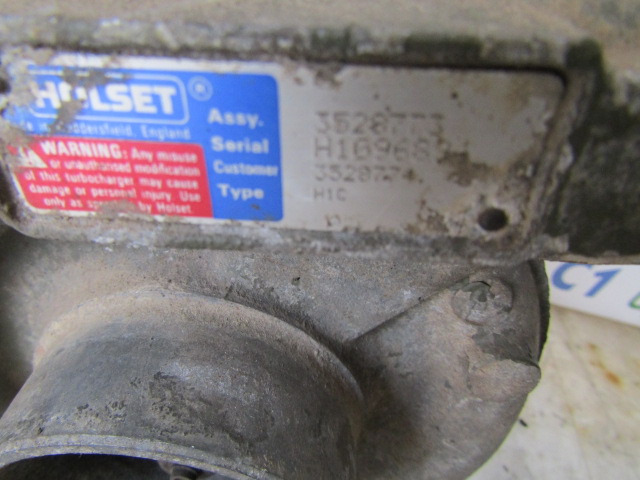LEYLAND DAF GS 4X4 TURBO ‘HOLSET’ HIC SERIAL NO-HI278938 - Turbocompresseur pour Camion: photos 2 LEYLAND DAF GS 4X4 TURBO ‘HOLSET’ HIC SERIAL NO-HI278938 - Turbocompresseur pour Camion: photos 2