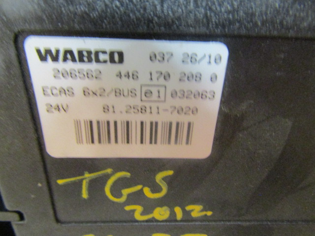 MAN TGS ECAS ECU WABCO P/NO 446 170 2080 / MAN P/NO 81.25811.7020 - Bloc de gestion pour Camion: photos 2 MAN TGS ECAS ECU WABCO P/NO 446 170 2080 / MAN P/NO 81.25811.7020 - Bloc de gestion pour Camion: photos 2