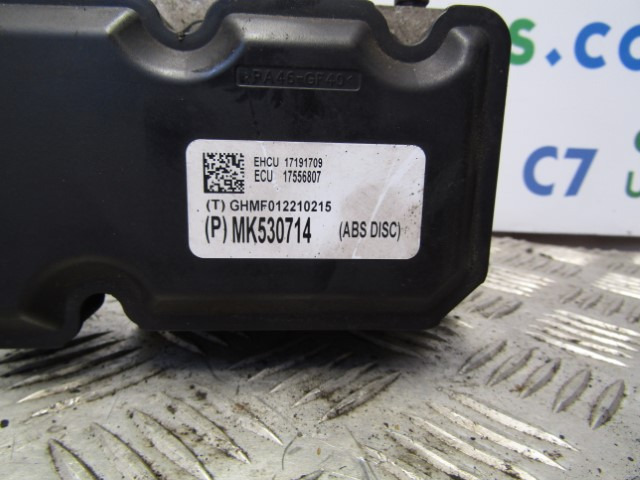 MITSUBISHI FUSO ABS / ECU MODULE MK530714 - Bloc de gestion pour Camion: photos 2 MITSUBISHI FUSO ABS / ECU MODULE MK530714 - Bloc de gestion pour Camion: photos 2