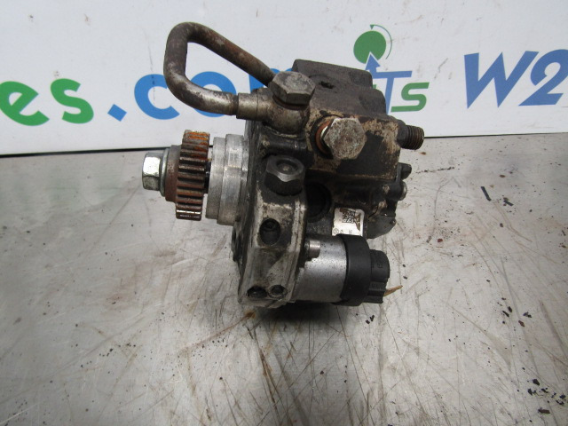 SCHMIDT SWINGO HIGH PRESSURE FUEL PUMP TYPE ‘BOSCH’ P/NO 0445 010 084 - Préparation du carburant pour Camion: photos 1 SCHMIDT SWINGO HIGH PRESSURE FUEL PUMP TYPE ‘BOSCH’ P/NO 0445 010 084 - Préparation du carburant pour Camion: photos 1