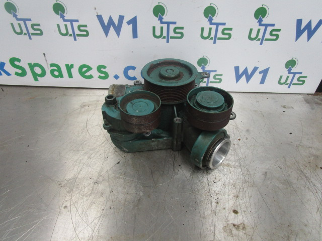 VOLVO FE 240/280 D7E WATER PUMP 04901740 - Moteur et pièces pour Camion: photos 1 VOLVO FE 240/280 D7E WATER PUMP 04901740 - Moteur et pièces pour Camion: photos 1