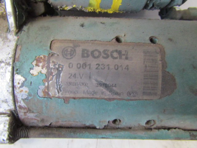 VOLVO FL D6B STARTER MOTOR BOSCH P/NO 001231014 - Système électrique pour Camion: photos 2 VOLVO FL D6B STARTER MOTOR BOSCH P/NO 001231014 - Système électrique pour Camion: photos 2