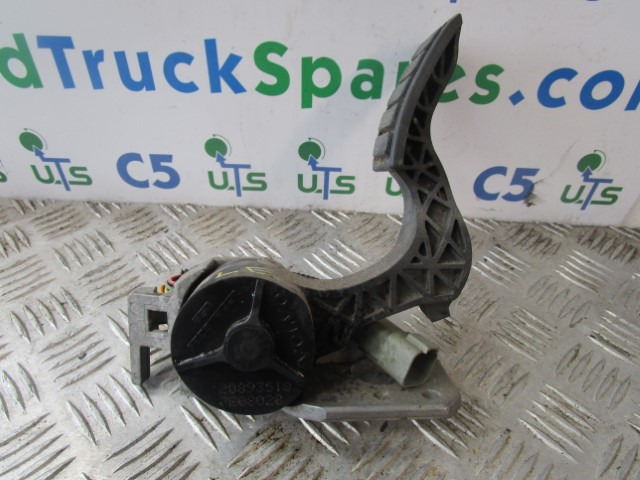 VOLVO FLE ELECTRONIC THROTTLE PEDAL 20893518 - Cabine et intérieur pour Camion: photos 1 VOLVO FLE ELECTRONIC THROTTLE PEDAL 20893518 - Cabine et intérieur pour Camion: photos 1