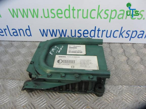 VOLVO FM9 260 ENGINE ECU - Bloc de gestion pour Camion: photos 2 VOLVO FM9 260 ENGINE ECU - Bloc de gestion pour Camion: photos 2