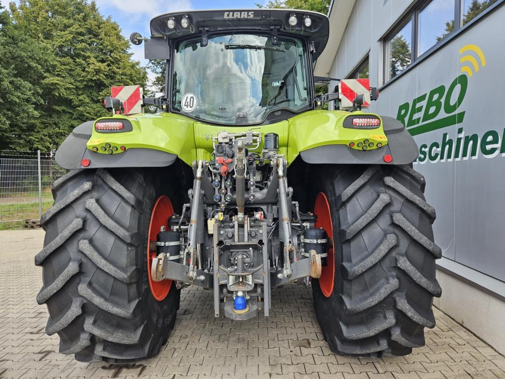 Tracteur agricole CLAAS AXION 870 CMATIC: photos 27 Tracteur agricole CLAAS AXION 870 CMATIC: photos 27