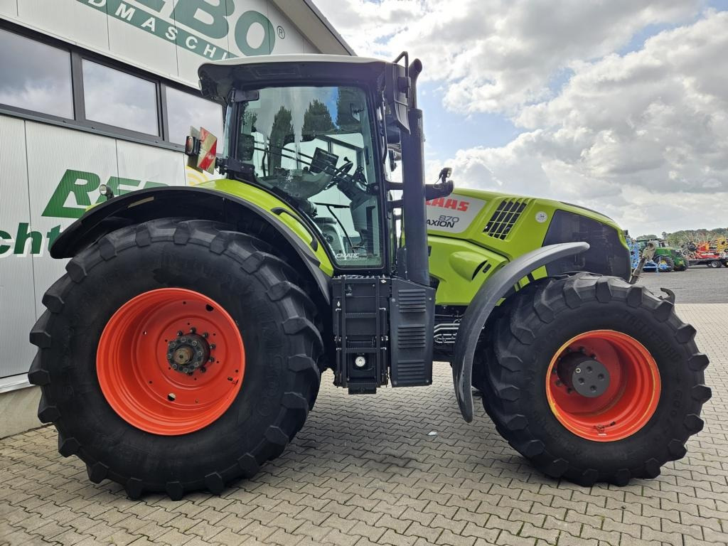 Tracteur agricole CLAAS AXION 870 CMATIC: photos 28 Tracteur agricole CLAAS AXION 870 CMATIC: photos 28