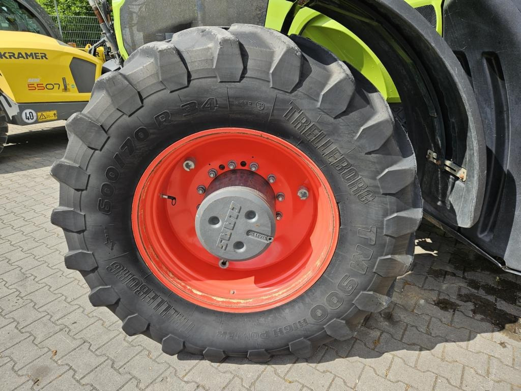 Tracteur agricole CLAAS AXION 960 CMATIC: photos 11 Tracteur agricole CLAAS AXION 960 CMATIC: photos 11