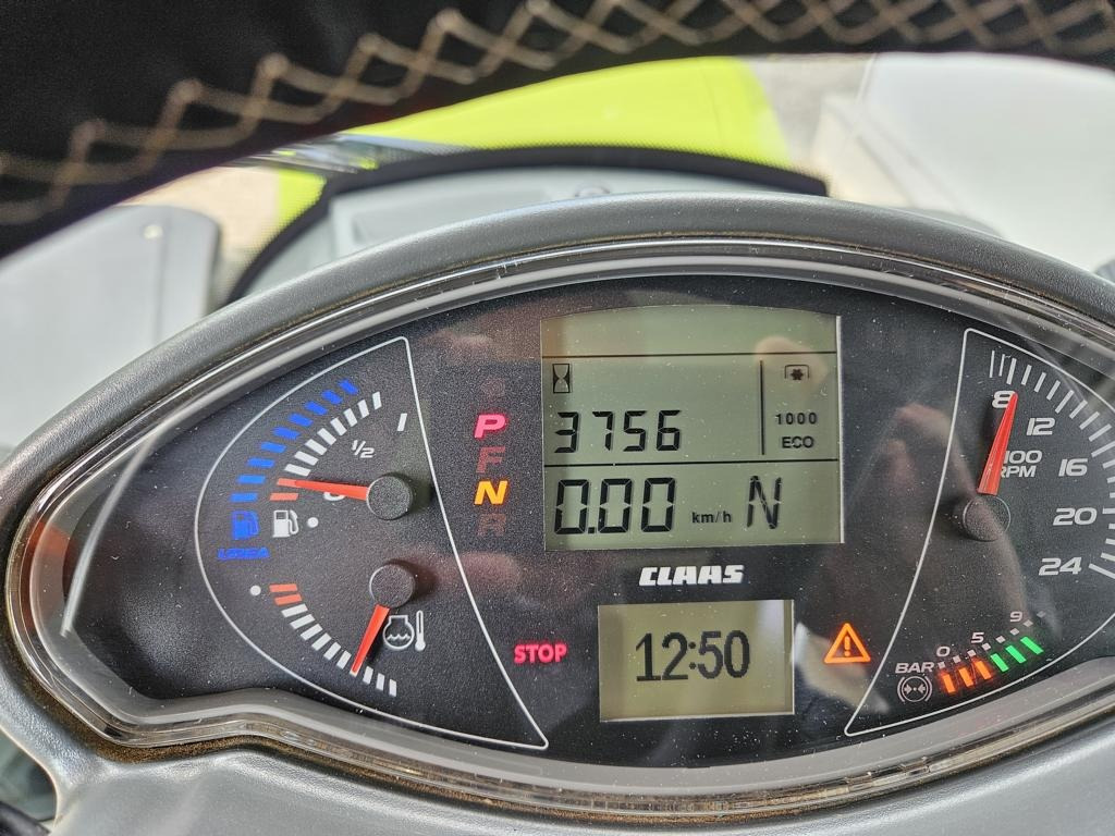 Tracteur agricole CLAAS AXION 960 CMATIC: photos 16 Tracteur agricole CLAAS AXION 960 CMATIC: photos 16