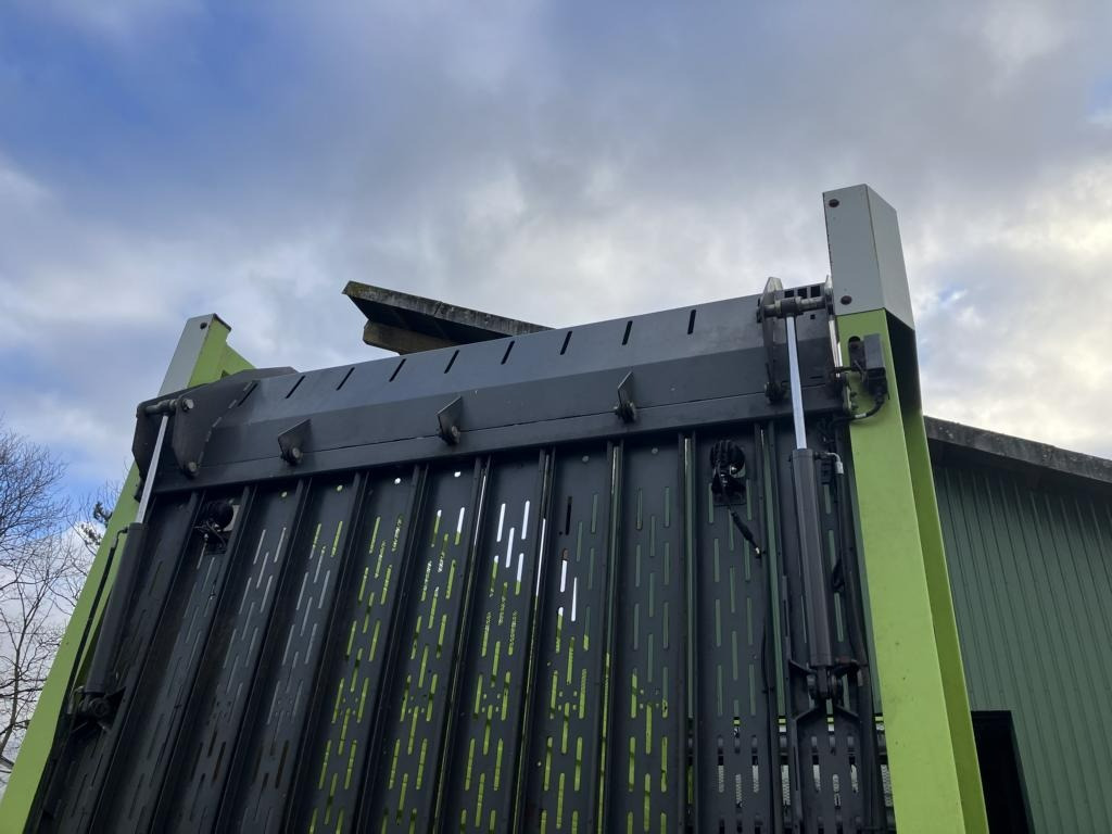 CLAAS CARGOS 8500 - Autochargeuse: photos 5 CLAAS CARGOS 8500 - Autochargeuse: photos 5