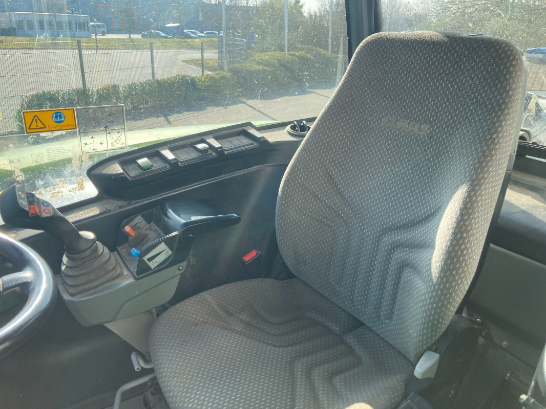 CLAAS SCORPION 7050 - Chargeuse: photos 4 CLAAS SCORPION 7050 - Chargeuse: photos 4