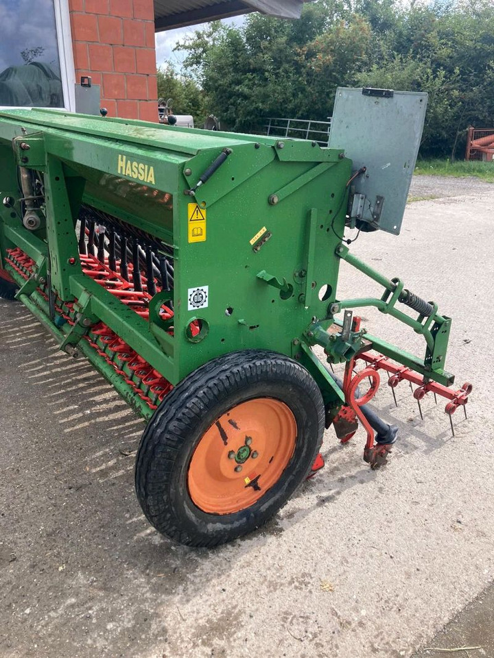 Hassia Euro 300/29 - Outils du sol: photos 4 Hassia Euro 300/29 - Outils du sol: photos 4