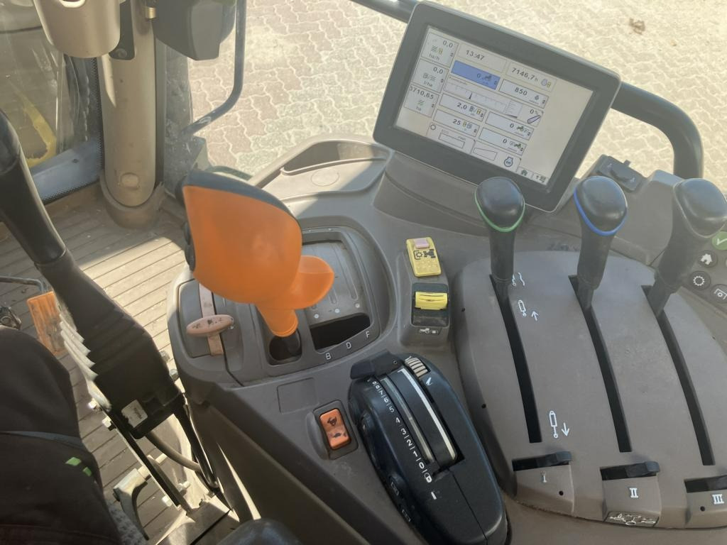 Tracteur agricole John Deere 6125R: photos 20