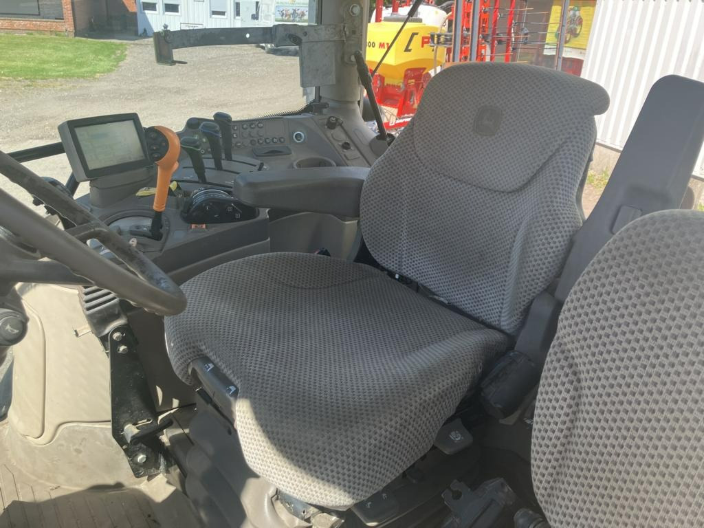 Tracteur agricole John Deere 6125R: photos 27