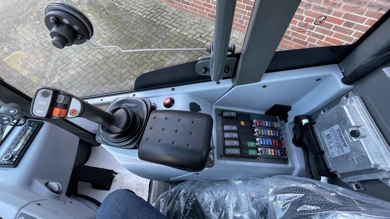 Kramer 5050 - Chargeuse sur pneus: photos 4 Kramer 5050 - Chargeuse sur pneus: photos 4