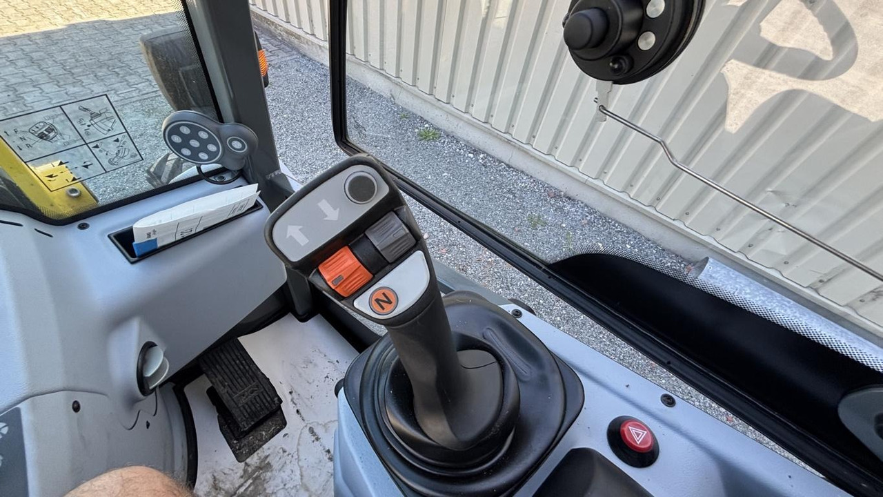 Kramer 5065 - Chargeuse sur pneus: photos 3 Kramer 5065 - Chargeuse sur pneus: photos 3