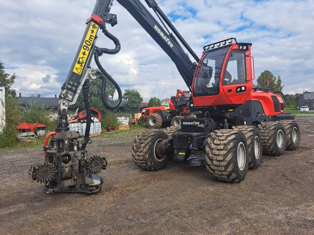 Komatsu 901 XC - Abatteuse: photos 1 Komatsu 901 XC - Abatteuse: photos 1