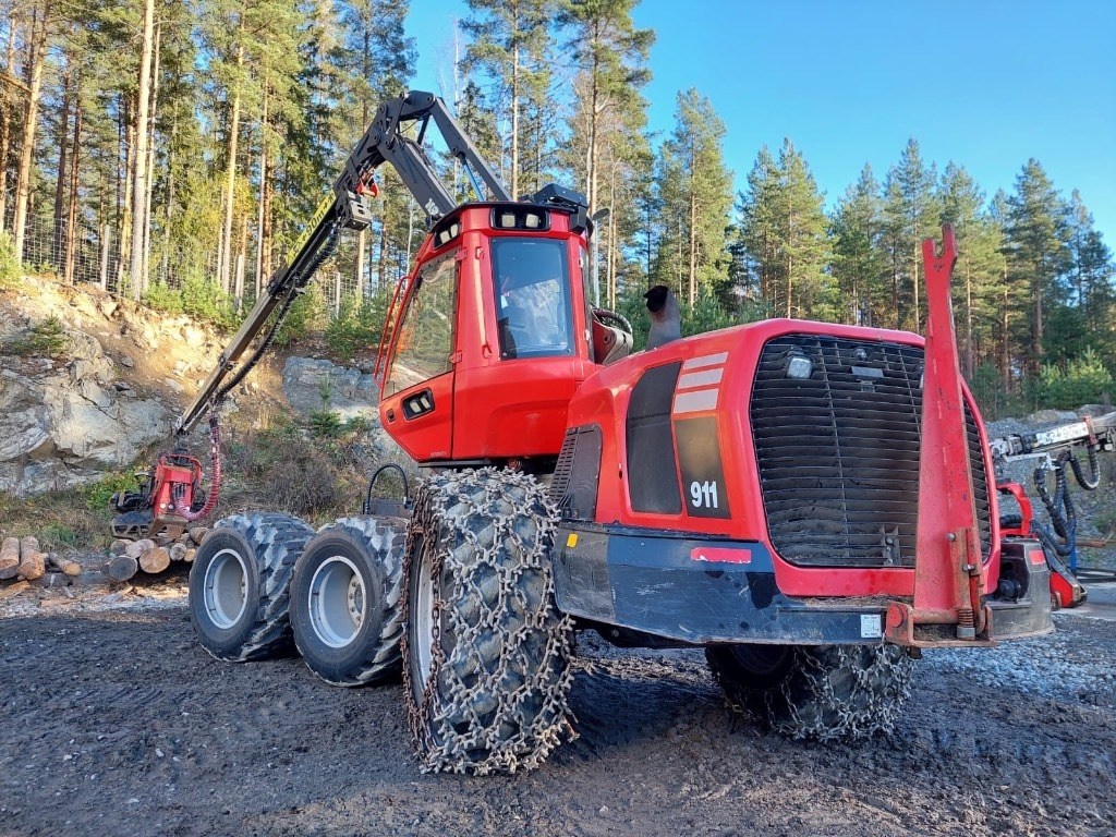 Komatsu 911 - Abatteuse: photos 5 Komatsu 911 - Abatteuse: photos 5