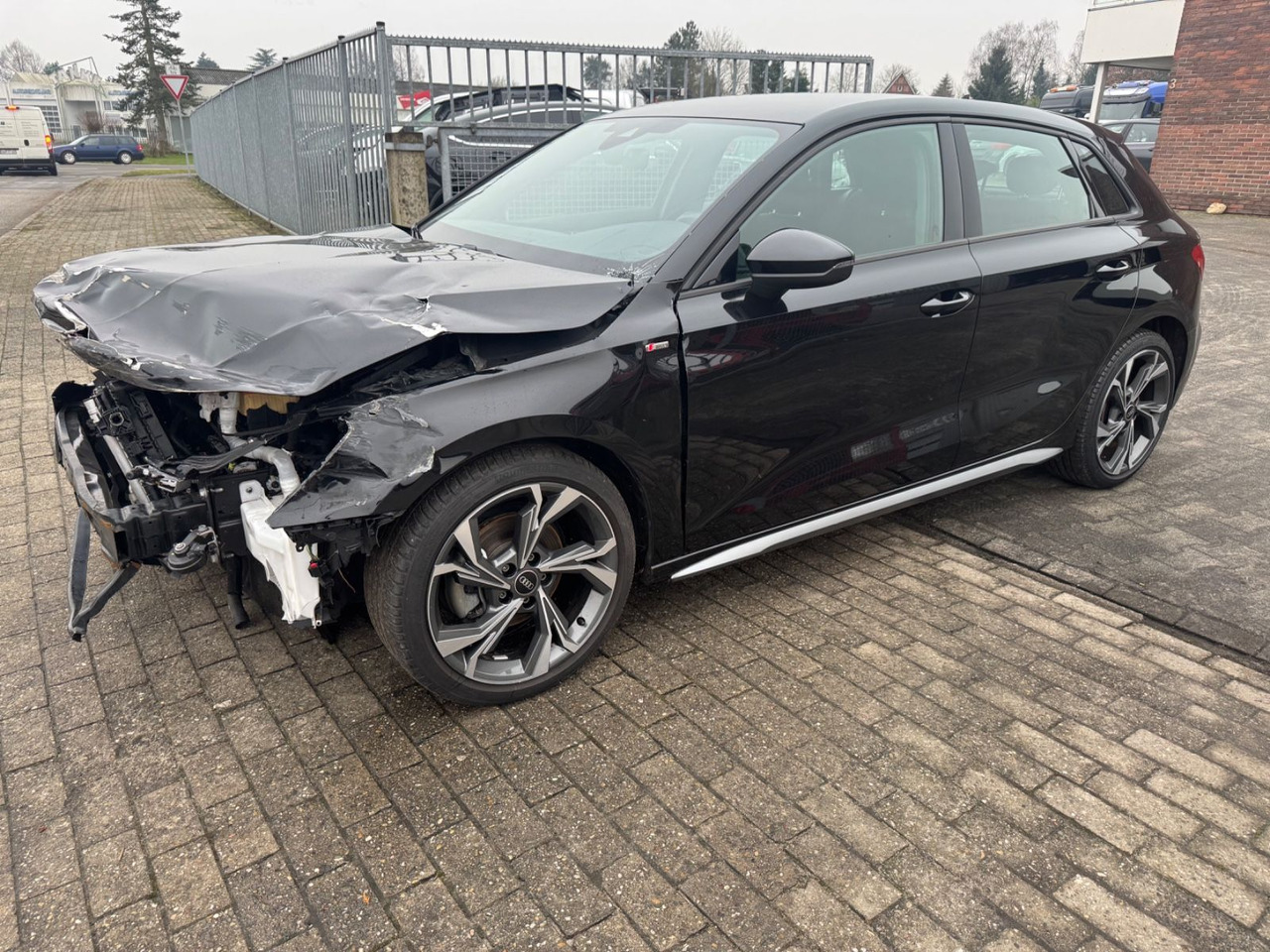 Audi A3 Sportback 35 TDI S line 32.000 KM S-TRONIC Audi A3 Sportback 35 TDI S line 32.000 KM S-TRONIC - Voiture: photos 2 Audi A3 Sportback 35 TDI S line 32.000 KM S-TRONIC Audi A3 Sportback 35 TDI S line 32.000 KM S-TRONIC - Voiture: photos 2