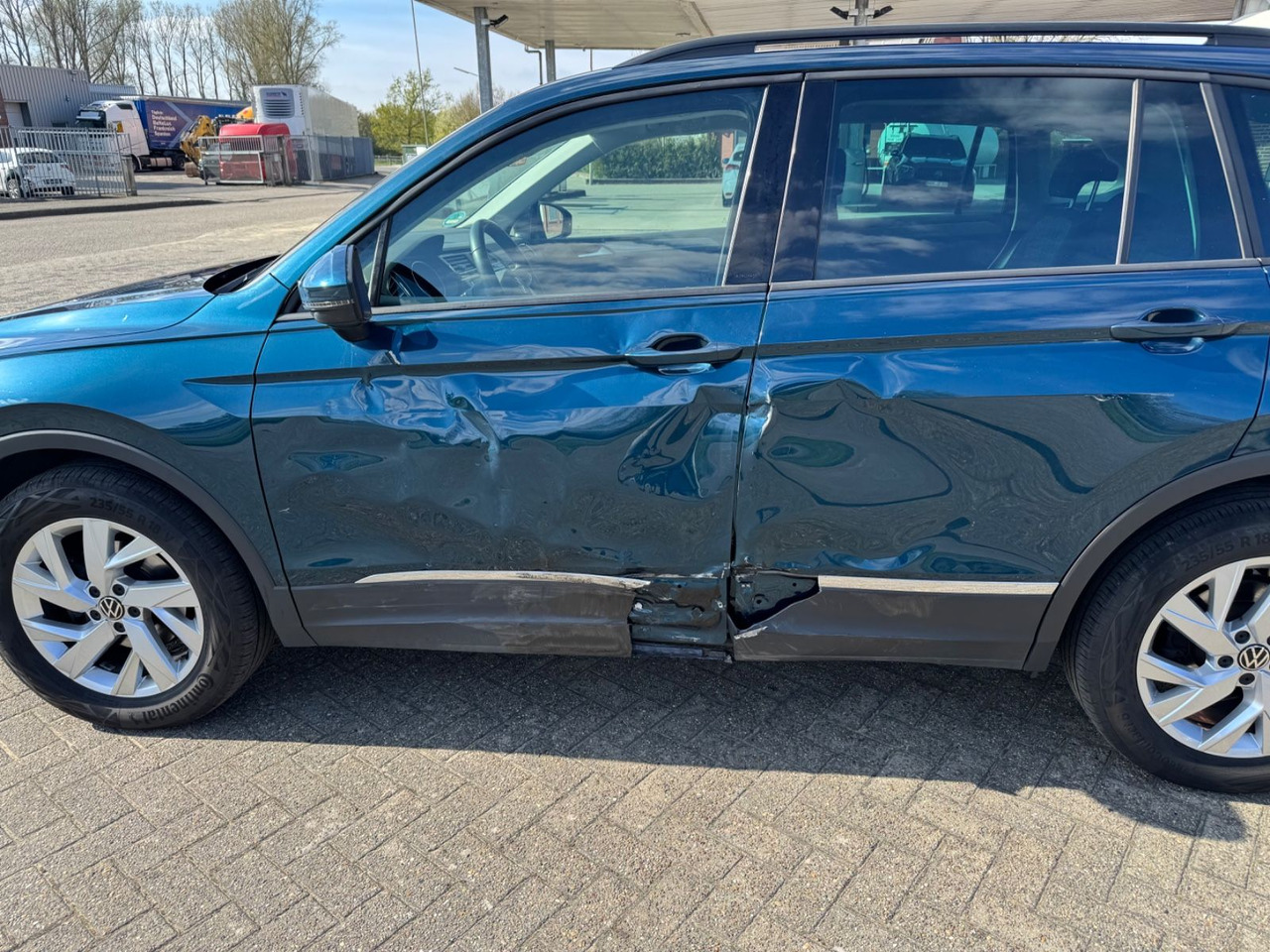 Volkswagen Tiguan Life 4Motion 2.0 TDI 7-Gang AHK - SUV: photos 4 Volkswagen Tiguan Life 4Motion 2.0 TDI 7-Gang AHK - SUV: photos 4