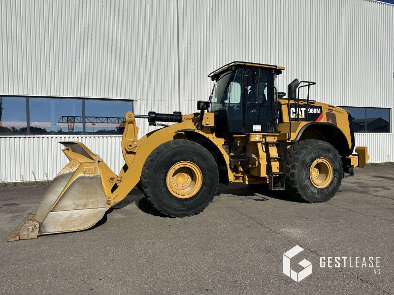 Caterpillar 966M - Chargeuse sur pneus: photos 1 Caterpillar 966M - Chargeuse sur pneus: photos 1