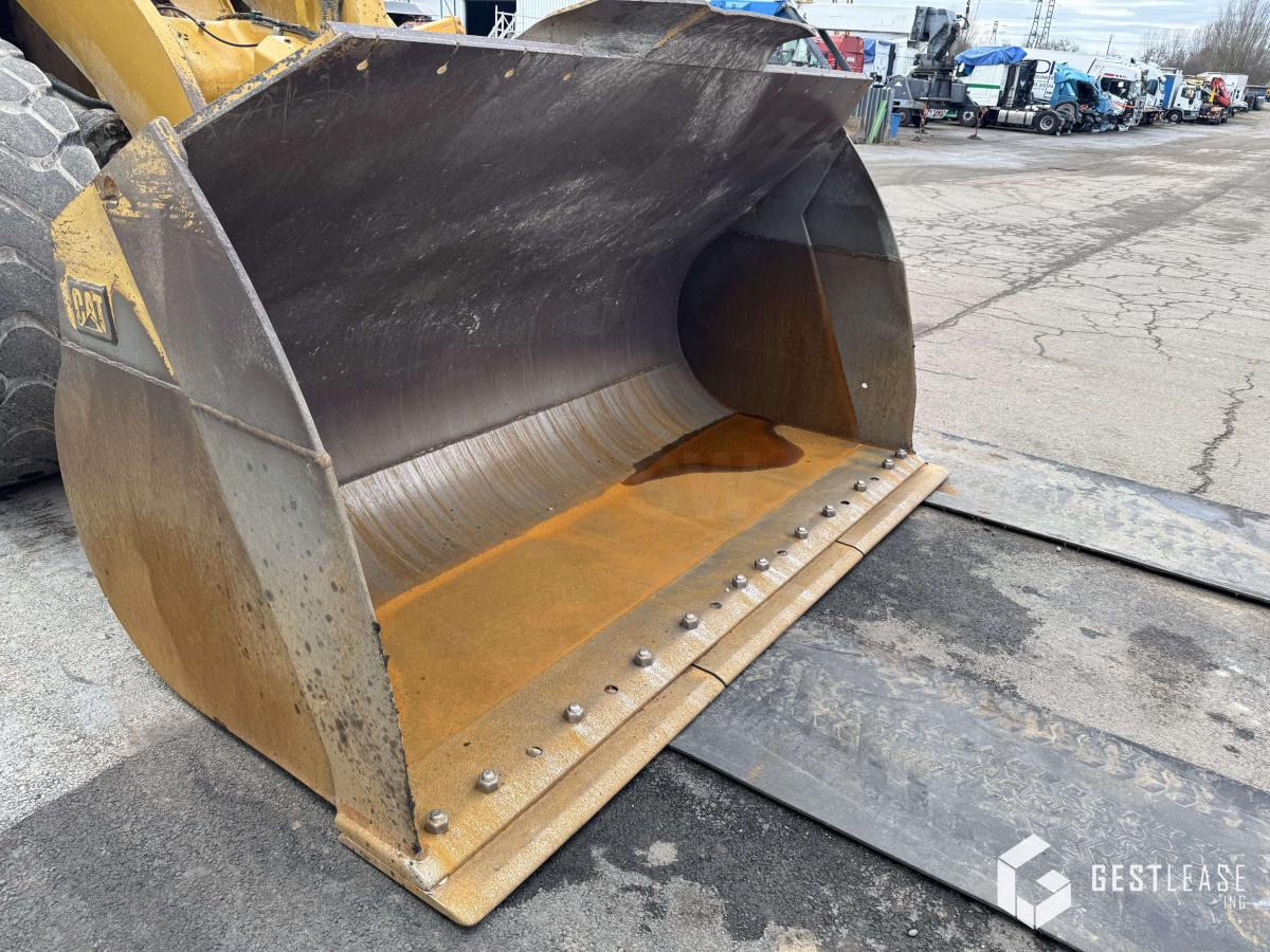 Caterpillar 966M - Chargeuse sur pneus: photos 5 Caterpillar 966M - Chargeuse sur pneus: photos 5